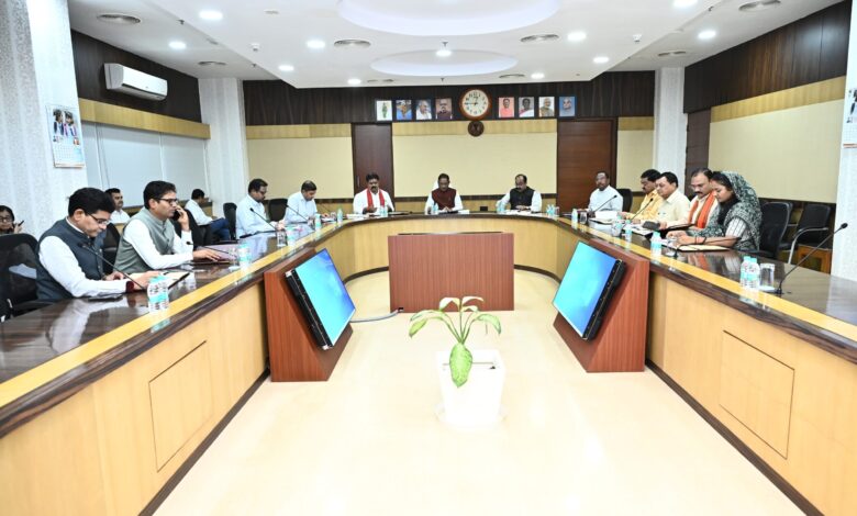 CG NEWS: मुख्यमंत्री विष्णु देव साय की अध्यक्षता में कैबिनेट बैठक, कई महत्वपूर्ण निर्णय हुए पारित…. CG NEWS: मुख्यमंत्री विष्णु देव साय की अध्यक्षता में कैबिनेट बैठक, कई महत्वपूर्ण निर्णय हुए पारित….