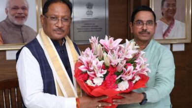 CG NEWS: मुख्यमंत्री विष्णुदेव साय ने केंद्रीय मंत्री प्रल्हाद जोशी से की सौजन्य भेंट…