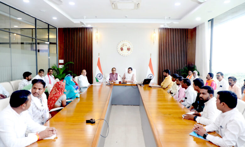 MP NEWS: राज्य सरकार खिवनी अभयारण्य के प्रभावितों के साथ है : मुख्यमंत्री डॉ. मोहन यादव…. MP NEWS: राज्य सरकार खिवनी अभयारण्य के प्रभावितों के साथ है : मुख्यमंत्री डॉ. मोहन यादव….
