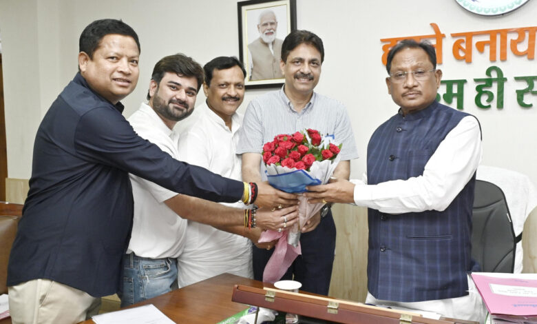 CG News: मुख्यमंत्री विष्णु देव साय से छत्तीसगढ़ ओलम्पिक संघ के पदाधिकारियों ने की सौजन्य मुलाकात, ओलम्पिक दिवस कार्यक्रम में किया आमंत्रित… CG News: मुख्यमंत्री विष्णु देव साय से छत्तीसगढ़ ओलम्पिक संघ के पदाधिकारियों ने की सौजन्य मुलाकात, ओलम्पिक दिवस कार्यक्रम में किया आमंत्रित…