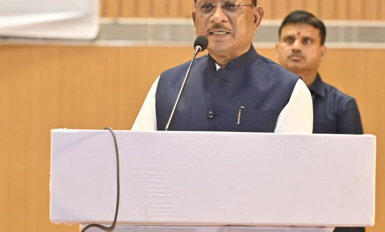 CG NEWS: मुख्यमंत्री साय ने ‘फाइट अगेंस्ट ग्लोबल वार्मिंग’ अभियान का किया शुभारंभ, कहा- हम सभी की साझी भागीदारी से ही पर्यावरण संरक्षण का संकल्प होगा पूरा… CG NEWS: मुख्यमंत्री साय ने ‘फाइट अगेंस्ट ग्लोबल वार्मिंग’ अभियान का किया शुभारंभ, कहा- हम सभी की साझी भागीदारी से ही पर्यावरण संरक्षण का संकल्प होगा पूरा…