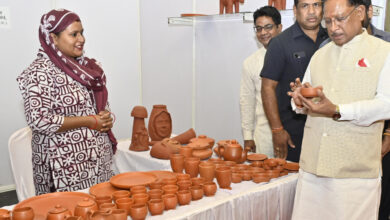 CG NEWS: मुख्यमंत्री साय ने हस्तशिल्पियों को औजार उपकरण योजना अंतर्गत अनुदान राशि का किया वितरण, CM ने कहा- राज्य के हस्तशिल्पियों को मिलेगा नया आयाम….