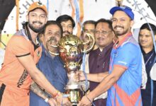 CG NEWS: मुख्यमंत्री विष्णु देव साय ने छत्तीसगढ़ क्रिकेट प्रीमियर लीग की विजेता टीमों को सौंपा विनर्स कप….