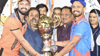 CG NEWS: मुख्यमंत्री विष्णु देव साय ने छत्तीसगढ़ क्रिकेट प्रीमियर लीग की विजेता टीमों को सौंपा विनर्स कप….