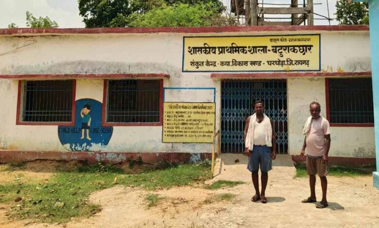बटुराकछार स्कूल में बहार लौटी, युक्तियुक्तकरण से 97 बच्चों को मिले 4 शिक्षक बटुराकछार स्कूल में बहार लौटी, युक्तियुक्तकरण से 97 बच्चों को मिले 4 शिक्षक
