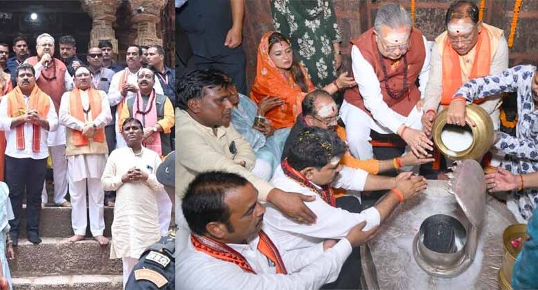 हर-हर महादेव से गूंज उठा भोरमदेव: मुख्यमंत्री विष्णुदेव साय ने हेलीकॉप्टर से पुष्पवर्षा कर हजारों कांवड़ियों का किया भव्य स्वागत