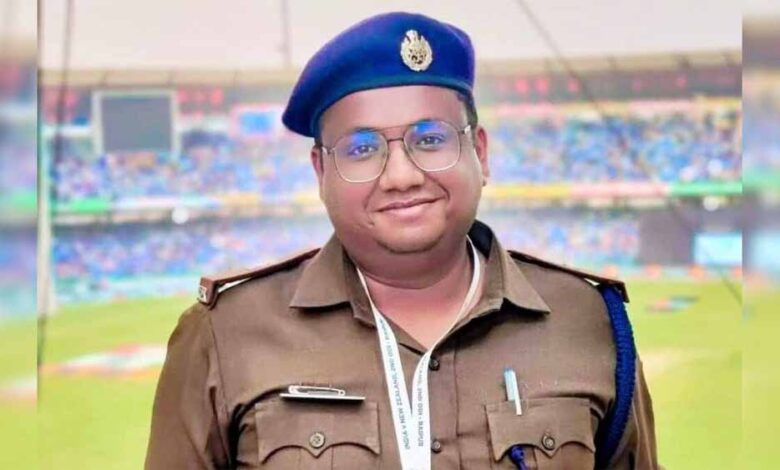 एसआईए ने एएसपी आकाश राव गिरेपुंजे शहादत मामले में 7 संदिग्धों को हिरासत में लेकर की पूछताछ एसआईए ने एएसपी आकाश राव गिरेपुंजे शहादत मामले में 7 संदिग्धों को हिरासत में लेकर की पूछताछ