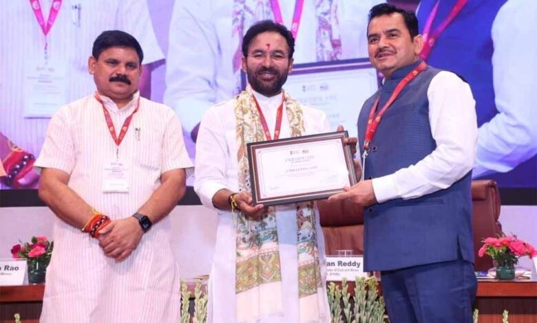 छत्तीसगढ़ राज्य को डीएमएफ संबंधी उत्कृष्ट कार्यों के लिए भारत सरकार के खान मंत्रालय द्वारा किया गया सम्मानित छत्तीसगढ़ राज्य को डीएमएफ संबंधी उत्कृष्ट कार्यों के लिए भारत सरकार के खान मंत्रालय द्वारा किया गया सम्मानित