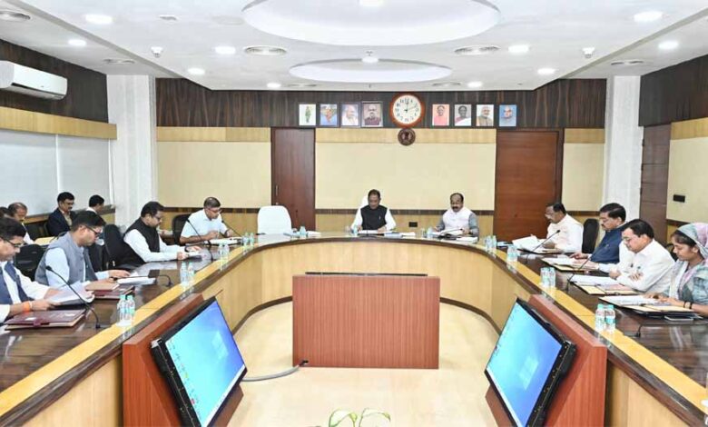महानदी भवन में आयोजित कैबिनेट की बैठक में अनेक महत्वपूर्ण निर्णय लिए गए महानदी भवन में आयोजित कैबिनेट की बैठक में अनेक महत्वपूर्ण निर्णय लिए गए