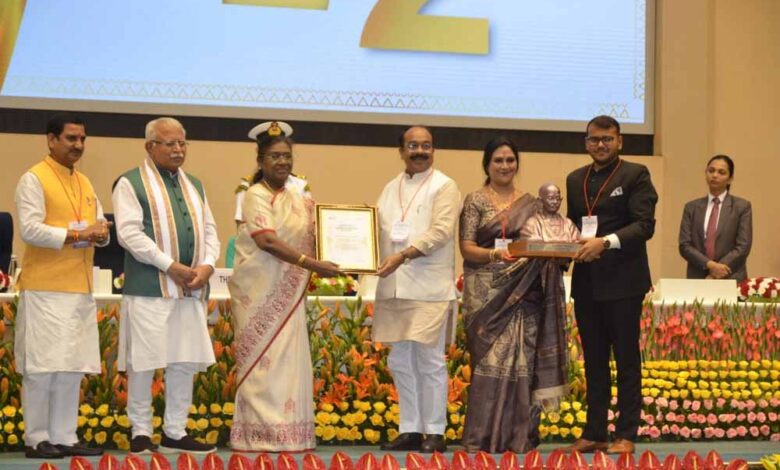 छत्तीसगढ़ ने राष्ट्रीय मंच पर बिखेरी स्वच्छता की चमक, 20 हजार से कम आबादी वाले शहरों में बिल्हा देश का सबसे स्वच्छ शहर