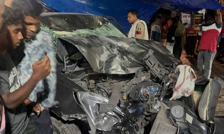 कोरबा में सड़क हादसा : नशे में दौड़ाई कार, दो को मौत, तीन घायल कोरबा में सड़क हादसा : नशे में दौड़ाई कार, दो को मौत, तीन घायल