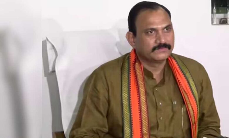 रायपुर : स्वास्थ्य मंत्री श्याम बिहारी जायसवाल ने मैनपाट के कमलेश्वरपुर अस्पताल का किया निरीक्षण रायपुर : स्वास्थ्य मंत्री श्याम बिहारी जायसवाल ने मैनपाट के कमलेश्वरपुर अस्पताल का किया निरीक्षण