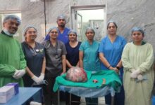रायपुर : सिम्स में जटिल सर्जरी, 65 वर्षीय महिला के पेट से निकाला गया 10 किलो से अधिक वजन का ट्यूमर