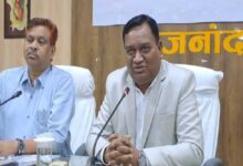 कमिश्नर बस्तर डोमन सिंह ने वीडियो कांफ्रेंसिंग के जरिए ली भैरमगढ़- नरहरपुर सहित माकड़ी एवं बकावण्ड ब्लॉक के अधिकारियों की बैठक