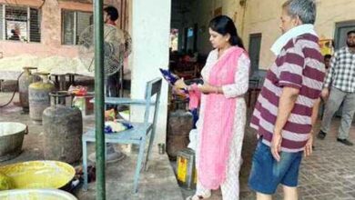 बलौदाबाजार : त्योहारी सीजन में खाद्य एवं औषधि प्रशासन क़ी टीम ने चलाया जांच अभियान