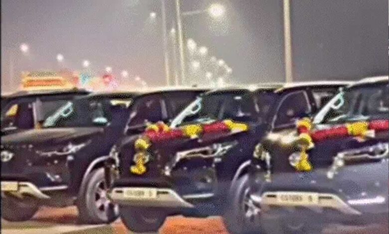 हाईवे पर रील बनाने वालों पर हाईकोर्ट की सख्ती, सरकार से पूछा – गाड़ियां जब्त क्यों नहीं कीं? हाईवे पर रील बनाने वालों पर हाईकोर्ट की सख्ती, सरकार से पूछा – गाड़ियां जब्त क्यों नहीं कीं?