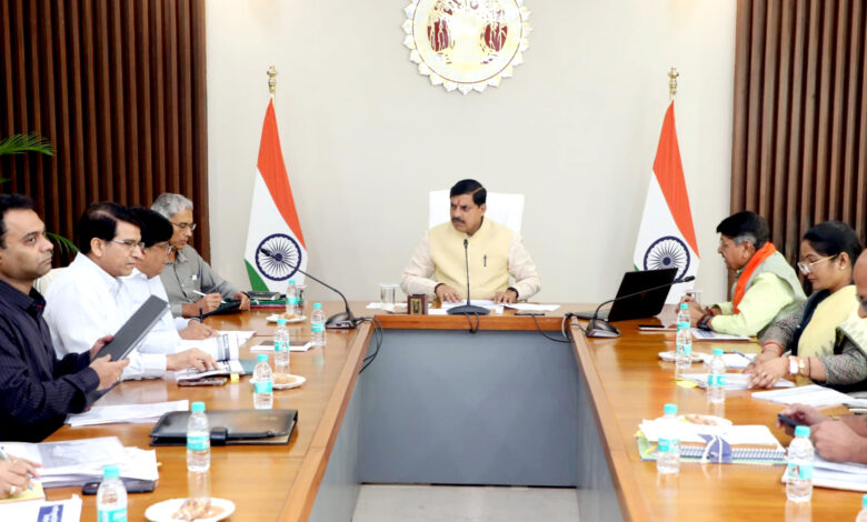 MP NEWS: नगरीय क्षेत्रों में झुग्गी बस्तियों के विस्तार को नियंत्रित करने कार्य-योजना बनाई जाए : मुख्यमंत्री डॉ. यादव…