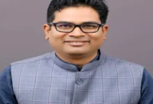 आवास एवं पर्यावरण मंत्री ओ. पी. चौधरी की बड़ी घोषणा: छत्तीसगढ़ गृह निर्माण मंडल की OTS-2 योजना को मिली ऐतिहासिक सफलता — 139.47 करोड़ रुपए की 920 संपत्तियों का हुआ विक्रय….