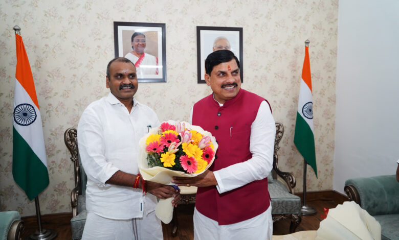 MP NEWS: सिंहस्थ 2028 के मद्देनज़र उज्जैन में आकाशवाणी केंद्र को मिली सैद्धांतिक सहमति: मुख्यमंत्री डॉ. मोहन यादव…. MP NEWS: सिंहस्थ 2028 के मद्देनज़र उज्जैन में आकाशवाणी केंद्र को मिली सैद्धांतिक सहमति: मुख्यमंत्री डॉ. मोहन यादव….