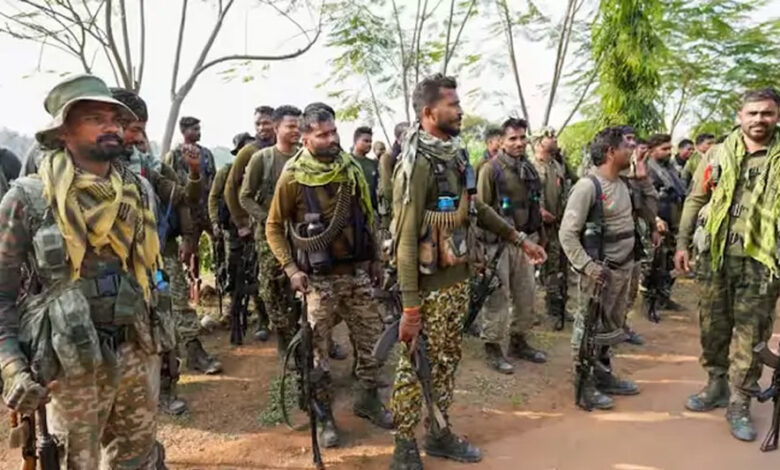 छत्तीसगढ़: बीजापुर में सुरक्षाबलों को मिली बड़ी कामयाबी, दो महिला नक्सली समेत 4 ढेर
