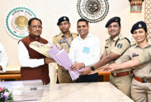 मुख्यमंत्री विष्णु देव साय से राज्य पुलिस सेवा अधिकारियों ने की सौजन्य भेंट, वरिष्ठ प्रवर श्रेणी वेतनमान के निर्णय पर जताया आभार….