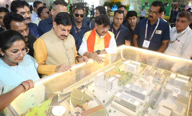MP NEWS: CM डॉ. मोहन यादव ने किया ‘मध्यप्रदेश ग्रोथ कॉन्क्लेव 2025’ प्रदर्शनी का उद्घाटन, शहरी विकास की योजनाओं का किया अवलोकन… MP NEWS: CM डॉ. मोहन यादव ने किया ‘मध्यप्रदेश ग्रोथ कॉन्क्लेव 2025’ प्रदर्शनी का उद्घाटन, शहरी विकास की योजनाओं का किया अवलोकन…
