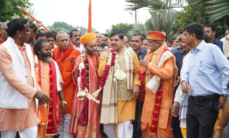 मुख्यमंत्री डॉ. मोहन यादव ने कावड़ यात्रा में लिया भाग, यात्रियों की सुरक्षा और सुविधा के दिए निर्देश…. मुख्यमंत्री डॉ. मोहन यादव ने कावड़ यात्रा में लिया भाग, यात्रियों की सुरक्षा और सुविधा के दिए निर्देश….