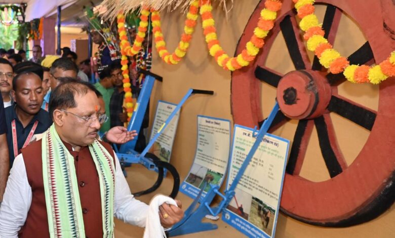 छत्तीसगढ़ की कृषि और संस्कृति की गौरवशाली झलक: मुख्यमंत्री निवास में हरेली तिहार का भव्य आयोजन…. छत्तीसगढ़ की कृषि और संस्कृति की गौरवशाली झलक: मुख्यमंत्री निवास में हरेली तिहार का भव्य आयोजन….