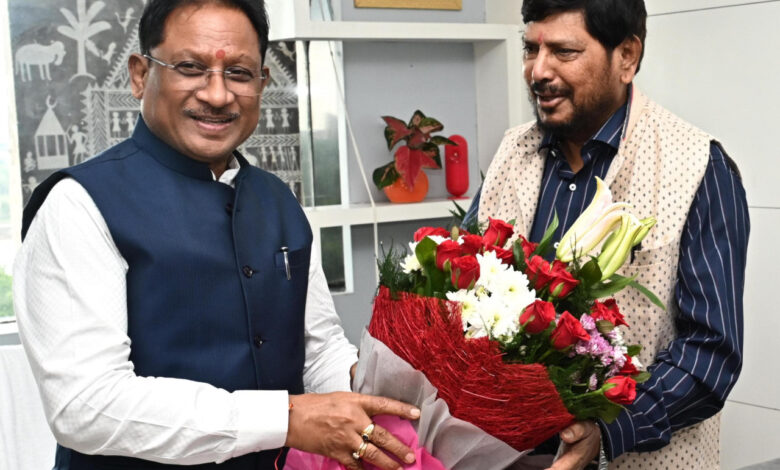 CG NEWS: मुख्यमंत्री विष्णु देव साय से केंद्रीय मंत्री रामदास अठावले की भेंट, सामाजिक न्याय योजनाओं पर हुई चर्चा…