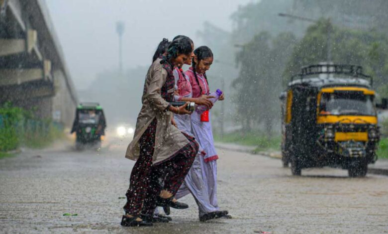 रायपुर : प्रदेश में अब तक 453.0 मि.मी. औसत वर्षा दर्ज रायपुर : प्रदेश में अब तक 453.0 मि.मी. औसत वर्षा दर्ज