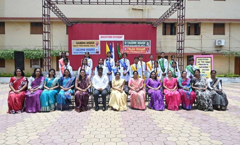 मैत्री विद्या निकेतन में अलंकरण और शपथ ग्रहण समारोह सम्पन्न मैत्री विद्या निकेतन में अलंकरण और शपथ ग्रहण समारोह सम्पन्न