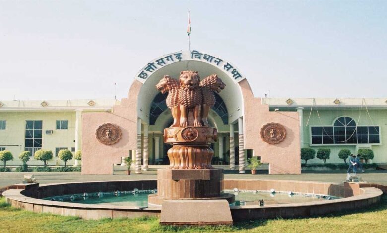 सदन में उठा साइबर ठगी का मामला, बीजेपी विधायकों ने गृहमंत्री को घेरा… सदन में उठा साइबर ठगी का मामला, बीजेपी विधायकों ने गृहमंत्री को घेरा…