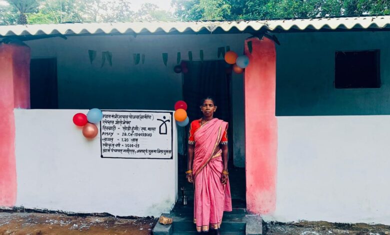 नक्सल पीड़ित परिवार के आशियाने का सपना हुआ साकार: मुख्यमंत्री साय की पहल पर प्रधानमंत्री आवास योजना अंतर्गत बना छत्तीसगढ़ का पहला विशेष आवास….
