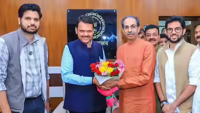 BJP-UBT का फिर मिलन? CM के आमंत्रण के बाद उद्धव ने की फडणवीस से मुलाकात BJP-UBT का फिर मिलन? CM के आमंत्रण के बाद उद्धव ने की फडणवीस से मुलाकात