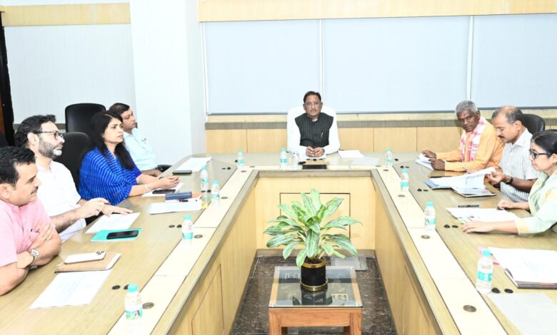 मुख्यमंत्री विष्णु देव साय ने कहा—सड़कों पर विचरण करने वाले निराश्रित पशुओं की प्रभावी रोकथाम सुनिश्चित करें…. मुख्यमंत्री विष्णु देव साय ने कहा—सड़कों पर विचरण करने वाले निराश्रित पशुओं की प्रभावी रोकथाम सुनिश्चित करें….