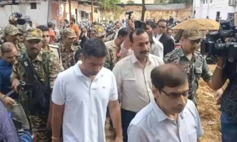 शराब घोटाला: चैतन्य बघेल 14 दिन की न्यायिक रिमांड पर, 18 अगस्त को अगली सुनवाई शराब घोटाला: चैतन्य बघेल 14 दिन की न्यायिक रिमांड पर, 18 अगस्त को अगली सुनवाई