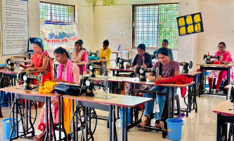 सुकमा में ‘नियद नेल्ला नार’ योजना बनी बदलाव का माध्यम सुकमा में ‘नियद नेल्ला नार’ योजना बनी बदलाव का माध्यम