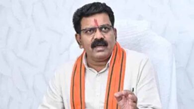डिप्टी सीएम विजय शर्मा का पलटवार: आदिवासी सीएम वाले राज्य में उपेक्षा का आरोप हास्यास्पद