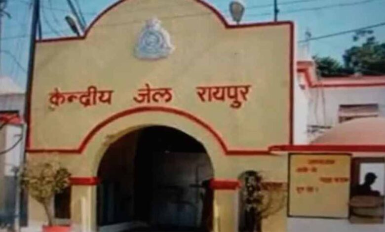 शोएब ढेबर पर बड़ी कार्रवाई: गैर जमानती धाराओं में FIR, जेल प्रहरी से बदसलूकी का आरोप