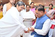 रक्षाबंधन के पावन पर्व पर मुख्यमंत्री श्री विष्णु देव साय को ब्रह्मकुमारी बहनों ने बाँधी राखी