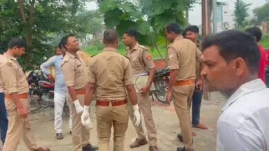 आधी रात प्रेमिका से मिलने पहुंचे BJP नेता पर टूटा कहर, घरवालों ने लाठियों से किया हमला