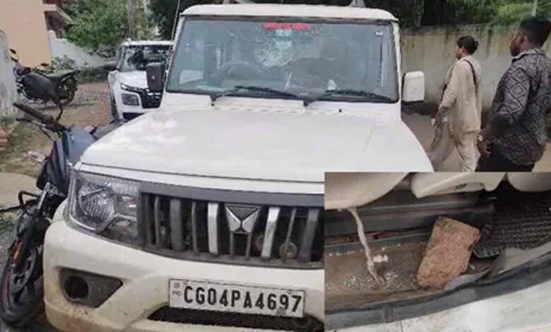 आबकारी विभाग की टीम पर ग्रामीणों का पथराव, अधिकारी सुरक्षित