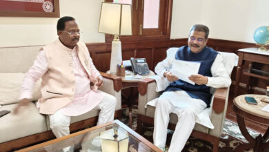 रायपुर : मंत्री रामविचार नेताम ने दिल्ली में केंद्रीय शिक्षा मंत्री धमेंद्र प्रधान से की सौजन्य मुलाकात