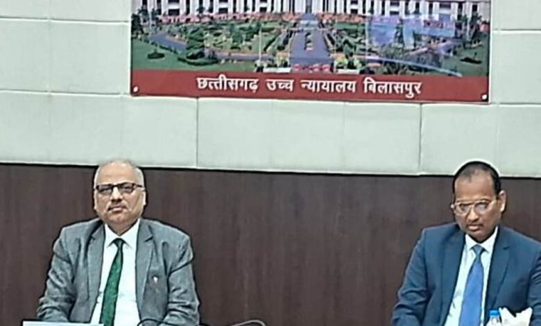 रायपुर : मुख्य न्यायाधीश रमेश सिन्हा ने खरसिया में वरिष्ठ व्यवहार न्यायालय और रायगढ़ में डिजिटल कंप्यूटर कक्ष का किया लोकार्पण रायपुर : मुख्य न्यायाधीश रमेश सिन्हा ने खरसिया में वरिष्ठ व्यवहार न्यायालय और रायगढ़ में डिजिटल कंप्यूटर कक्ष का किया लोकार्पण