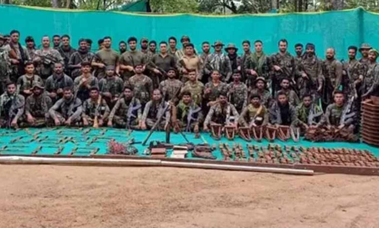 जवानों की बड़ी कामयाबी : कोईमेंटा जंगल से नक्सलियों का विस्फोटक जखीरा बरामद जवानों की बड़ी कामयाबी : कोईमेंटा जंगल से नक्सलियों का विस्फोटक जखीरा बरामद