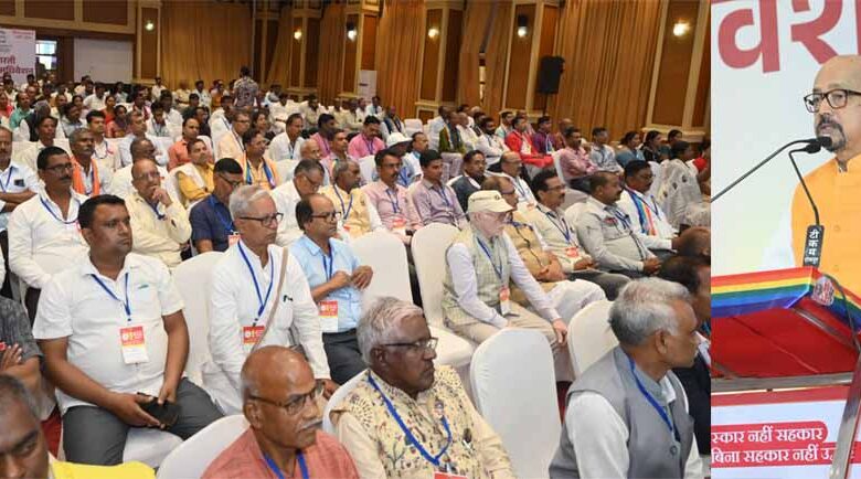 सहकार से समृद्धि के मंत्र के साथ आगे बढ़े : राज्यपाल डेका सहकार से समृद्धि के मंत्र के साथ आगे बढ़े : राज्यपाल डेका