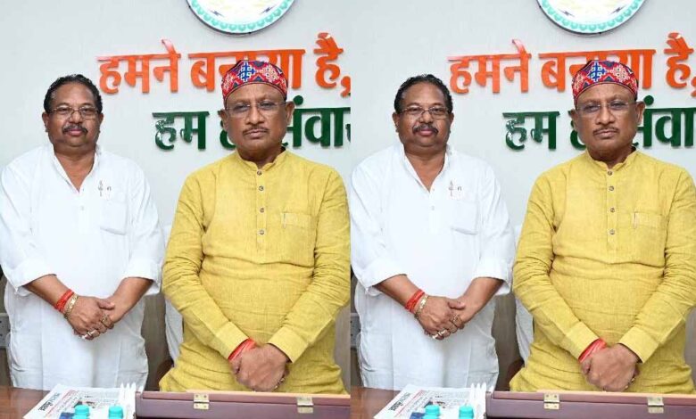 लुण्ड्रा को मिला 10 करोड़ का विद्युत विस्तार, CM साय ने दी स्वीकृति, लो वोल्टेज की समस्या से मिलेगी ग्रामीणों को राहत लुण्ड्रा को मिला 10 करोड़ का विद्युत विस्तार, CM साय ने दी स्वीकृति, लो वोल्टेज की समस्या से मिलेगी ग्रामीणों को राहत