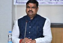 रायपुर : शिक्षा विभाग के अधिकारी शिक्षण कार्य को सर्वोच्च प्राथमिकता दें : मंत्री गजेन्द्र यादव