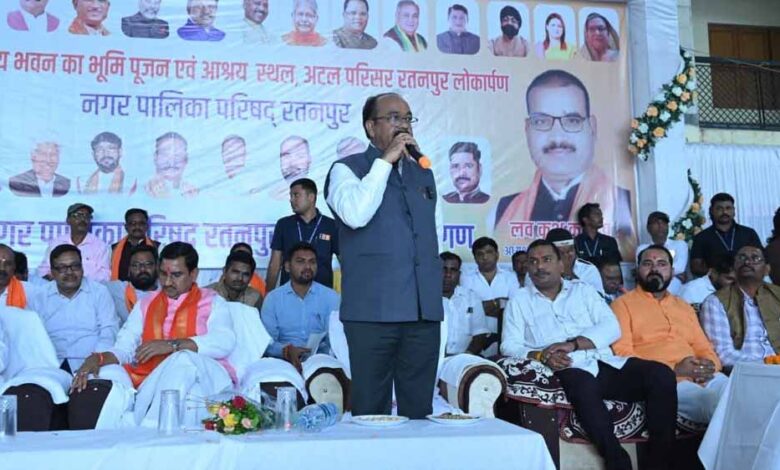 रायपुर : विकास के लिए प्रतिबद्ध डबल इंजन की सरकार : केन्द्रीय राज्य मंत्री तोखन साहू रायपुर : विकास के लिए प्रतिबद्ध डबल इंजन की सरकार : केन्द्रीय राज्य मंत्री तोखन साहू