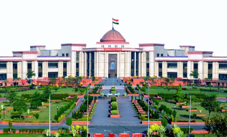 CIMS अस्पताल में गंदगी में रखा खाना! हाईकोर्ट ने डीन से मांगा जवाब CIMS अस्पताल में गंदगी में रखा खाना! हाईकोर्ट ने डीन से मांगा जवाब